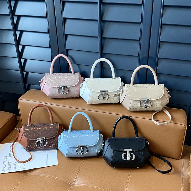 Luxury Brand Designer Bag Korean Style Simple Casual Handbag 2025 Summer New Fashionable Single Shoulder Bag Commuting Textured Trendy Crossbody Bag