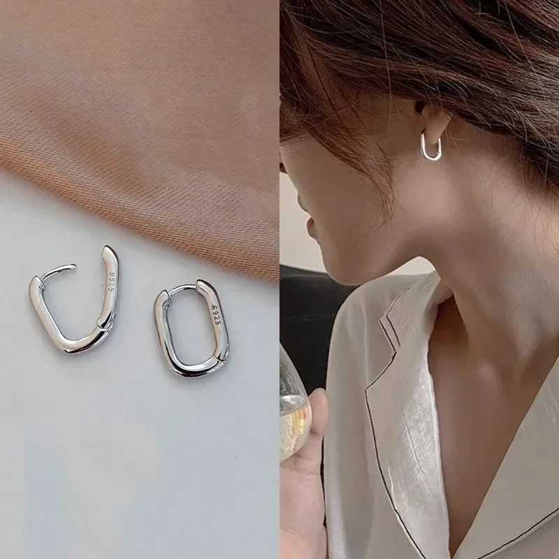 Stainless Steel Smooth Metal Chunky Hoop Earrings for Women Girls Fashion Oval Circle Hoops Statement Earrings Punk Jewelry XJ250814