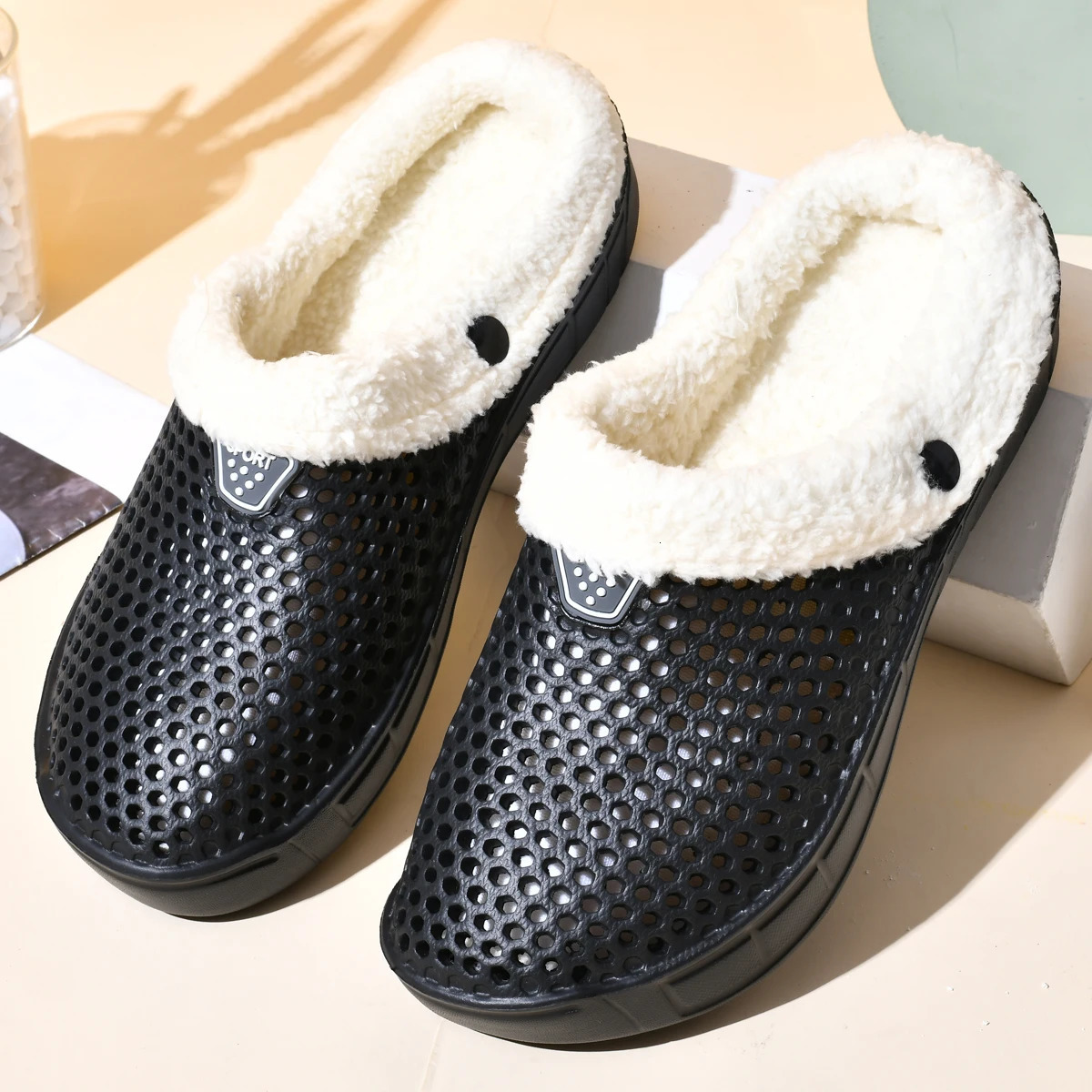 Couple Style Mens and Womens Cotton Slippers Winter Warm Plus Velvet Thickened Clogs Mule Shoes 250814
