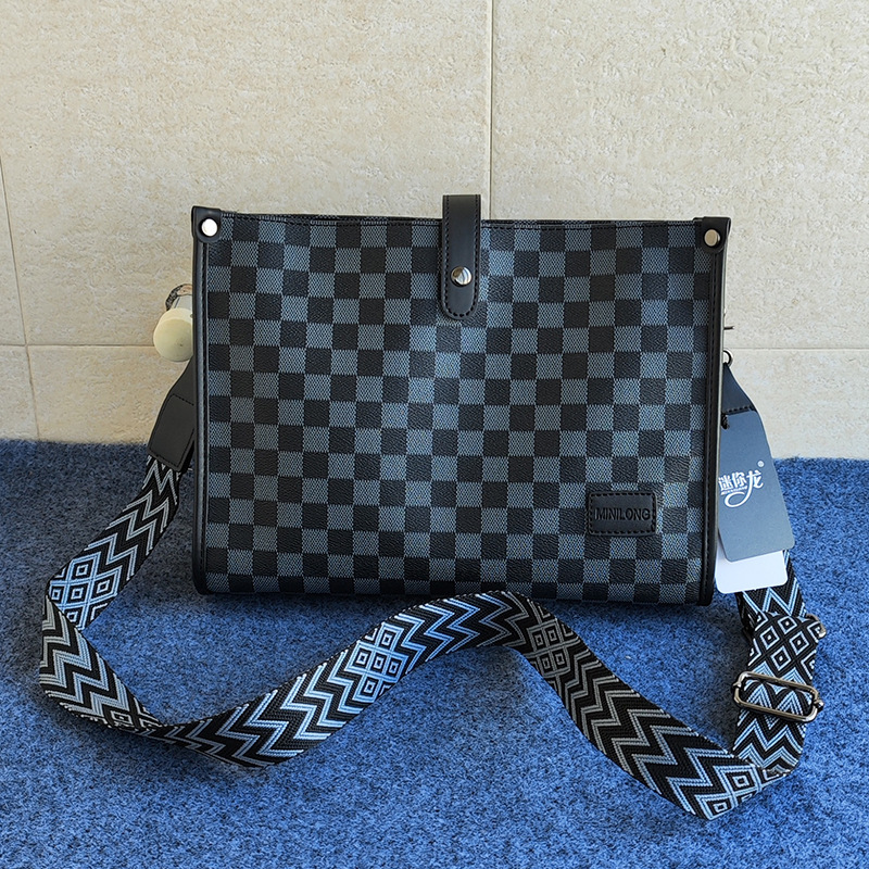 Luxury Brand Designer Bag Trendy Men's Bag Retro Student Backpack Trendy Single Shoulder Crossbody Bag Ipad Men's Bag Business Casual Leathe