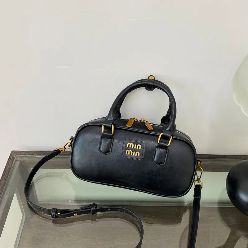 Designer bag 2025 new luxury tote bagShoulder Bags handbag classic small square bag fashionable high-quality multifunctional handbag street essential 