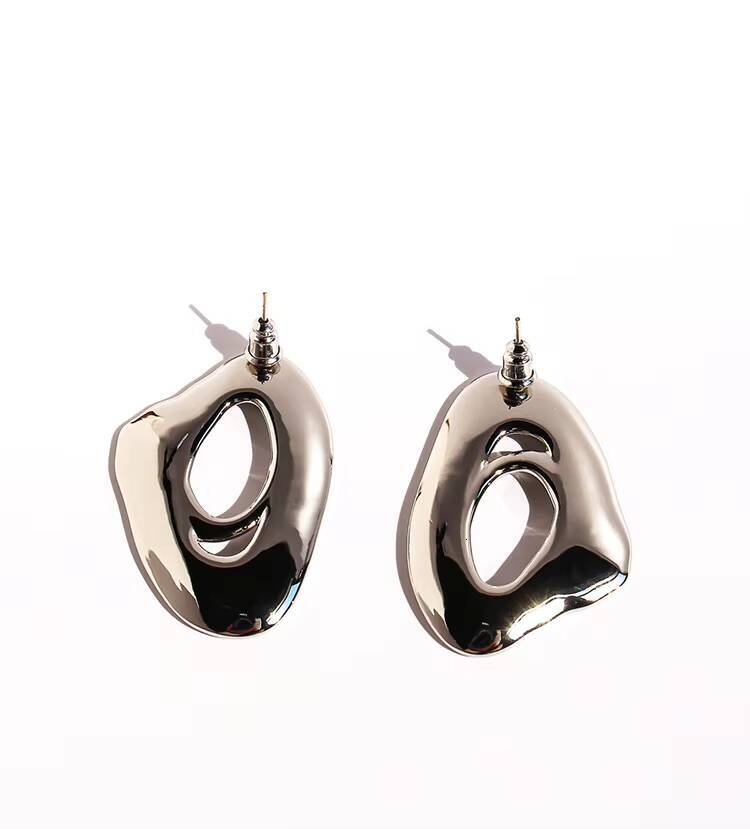 High-end Hand-carved Irregular Flowing Deep Swirl Exaggerated Wave-shaped Oval-shaped Earrings for Women
