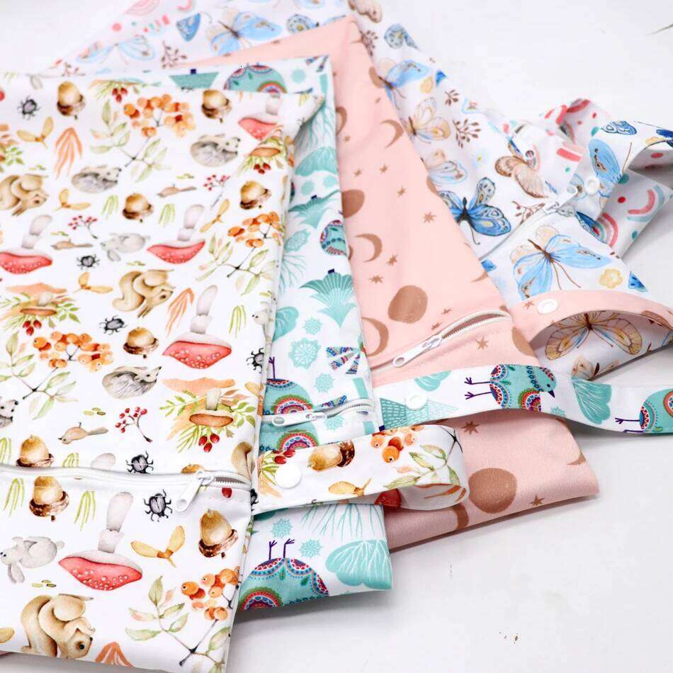 Waterproof Wet Diper Bags Mummy Baby Maternity Packs Washable Zipper Diaper Caddy Organizer Dry Travel Nappy Bag 30x40cm