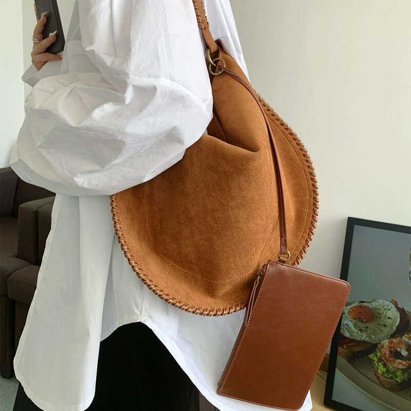 Designer Bag Tote Shoulder Niche Design Matte Suede Woven Saddle Underarm For Women New Autumn Winter Large Capacity Bag