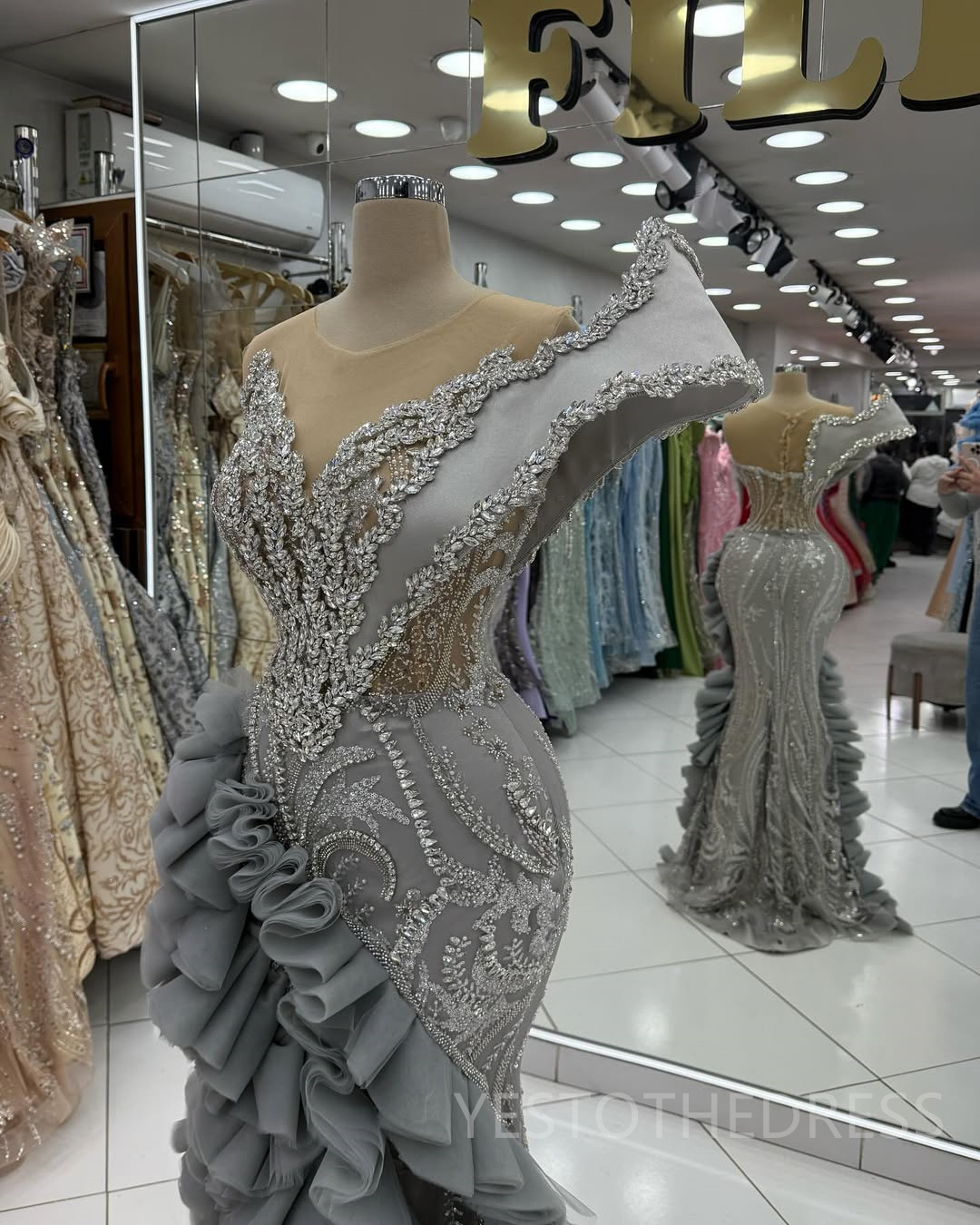 Mermaid Silver Prom Dress 2025 Evening Dresses For Special Occasions Sheer Neck Beaded Lace Crystals Tiered Tulle Birthday Dress Second Reception Gown