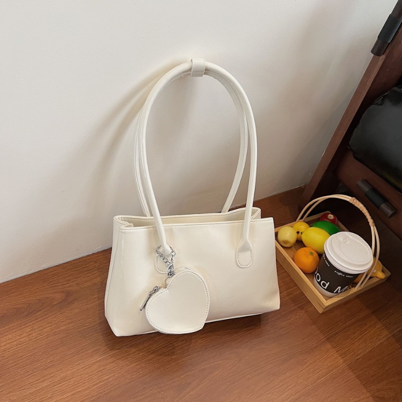 Trendy Womans Casual Shoulder Bag with Gloss Finish