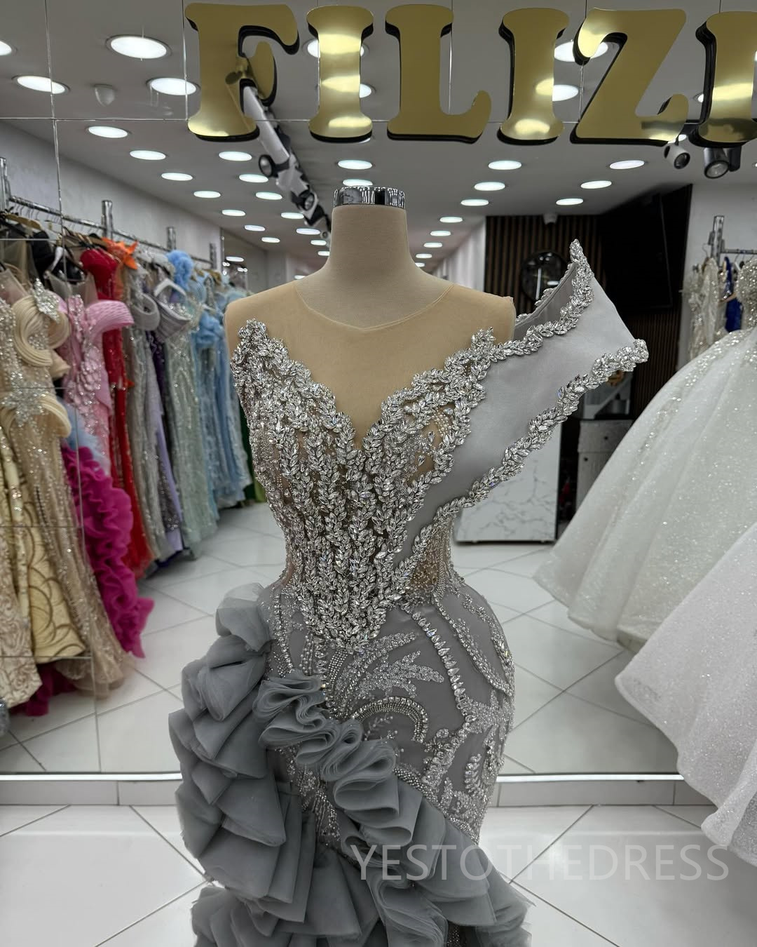Mermaid Silver Prom Dress 2025 Evening Dresses For Special Occasions Sheer Neck Beaded Lace Crystals Tiered Tulle Birthday Dress Second Reception Gown