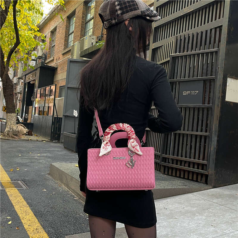 New Small 2025 High-End Silk Scarf Woven Princess Diana Handheld Shoulder Crossbody Trendy Women's Bag