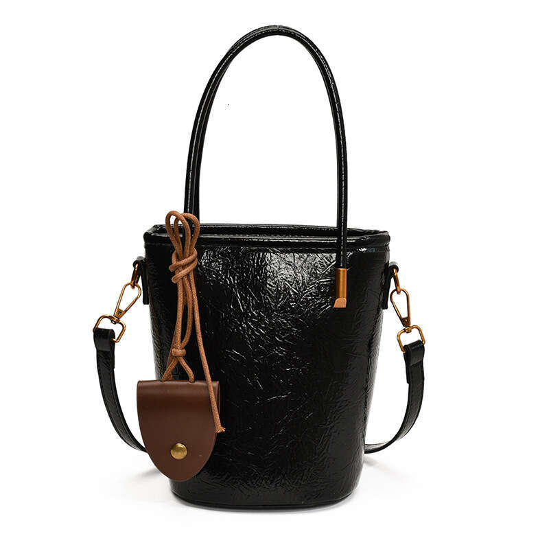 2025 New Niche Handbag High-Quality Texture Bucket for Women Simple Shoulder Casual Crossbody Bag