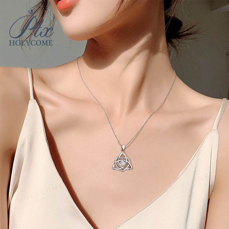 Fashion Jewelry Heart Shaped Shamrock Pendant Necklace Moissanite Diamond 925 Sterling Silver Anniversary Birthday Gift Hypoallergenic Intricate