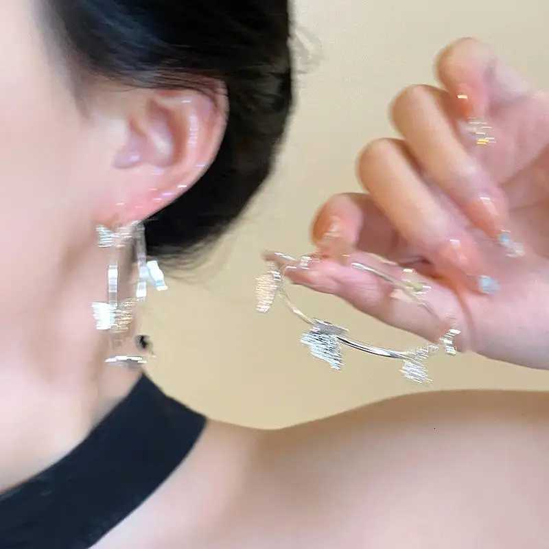 Fashion Shiny Butterfly Hoop Earrings for Women Jewelry 2024 Trending Korean Cute Metal Big Circle Earrings Mothers Day Gift XJ250814