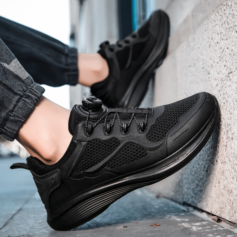 Stylish Work Boots Combining Lighess and Durability: Perfect for Active Outdoors