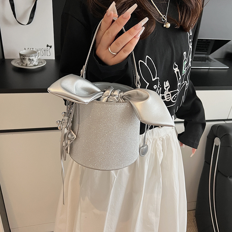 Free Shipping Designer Minimalist Women's Sequined Shoulder Bag Luxurious Hand-held Bucket Bag Fashionable New Bow Crossbody Bag Casual Makeup Mi