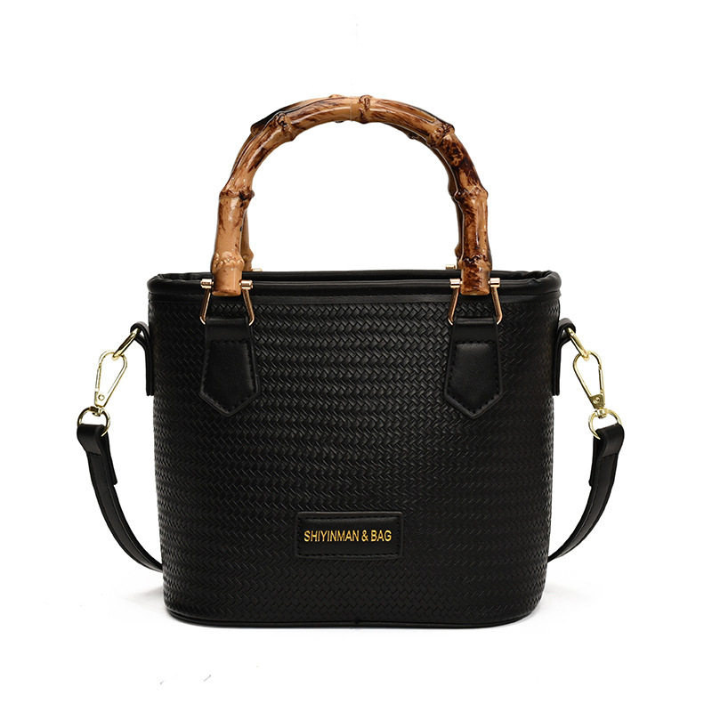 2025 New Women Designer Woven Handbag Internet Celebrity One Shoulder Crossbody Bag Outdoor Holiday Bag Wallet High End Evening Dress Bag