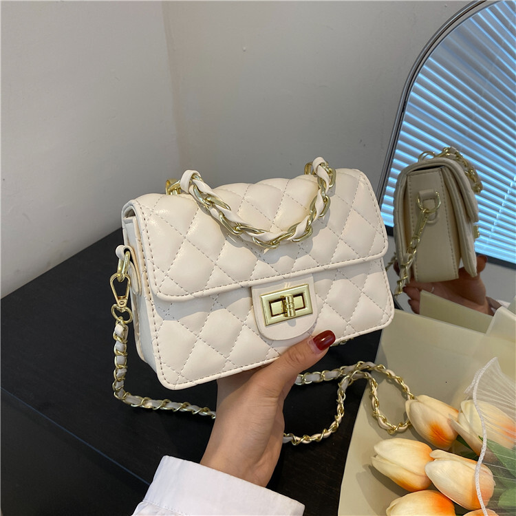 Luxury Brand Designer Bag Manufacturer 2025 Spring Summer New Women's Bag Trendy Women's Niche Single Shoulder Quilted Chain Small Square Ba