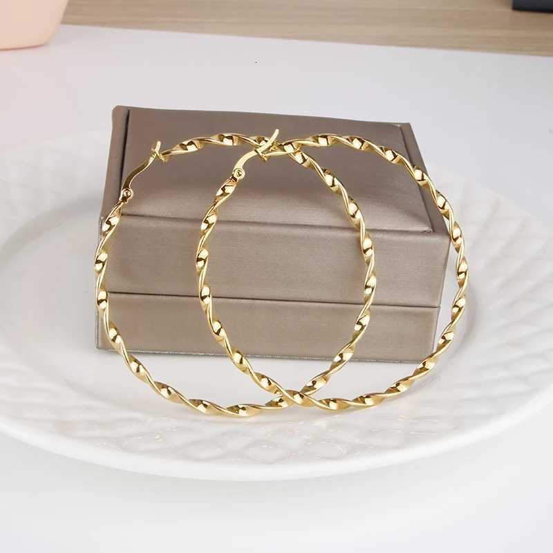 Hgfly Gold Color Stainless Steel Large Hoop Earrings for Women Thread Wholesale Ear Accessories Fashion Jewelry Hot E0153XJ250814