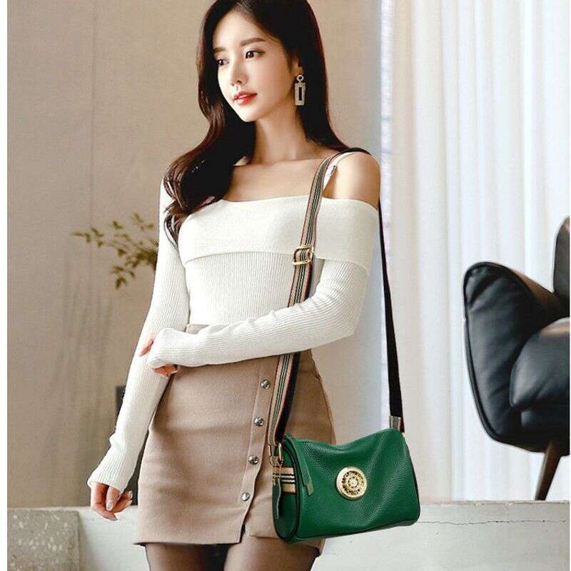 Real Women's New Simple And Fashionable Wide Strap Single Shoulder Crossbody Top Layer Cowhide Leather Bag