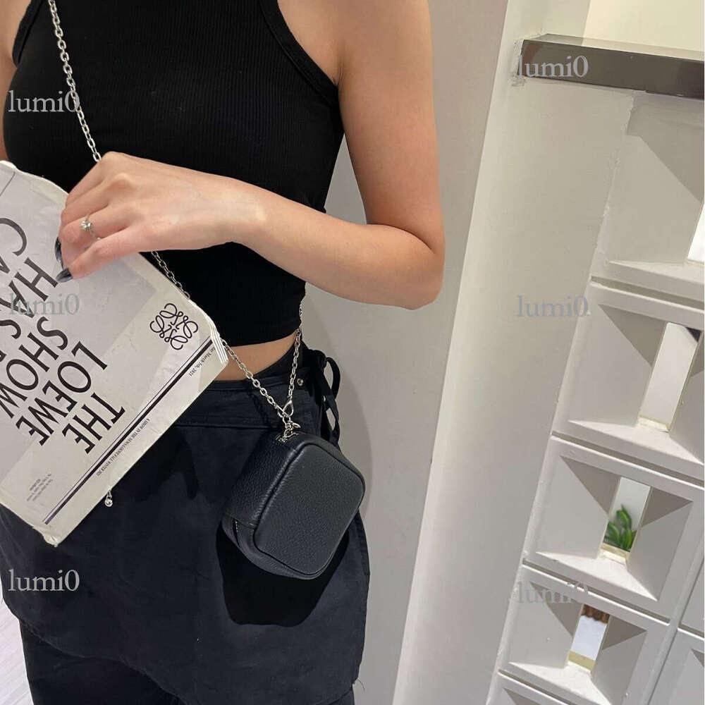 Fashion Top Layer Cowhide Lychee Pattern Makeup for Women Street Trend Genuine Leather Chain Shoulder Crossbody Tofu Bag
