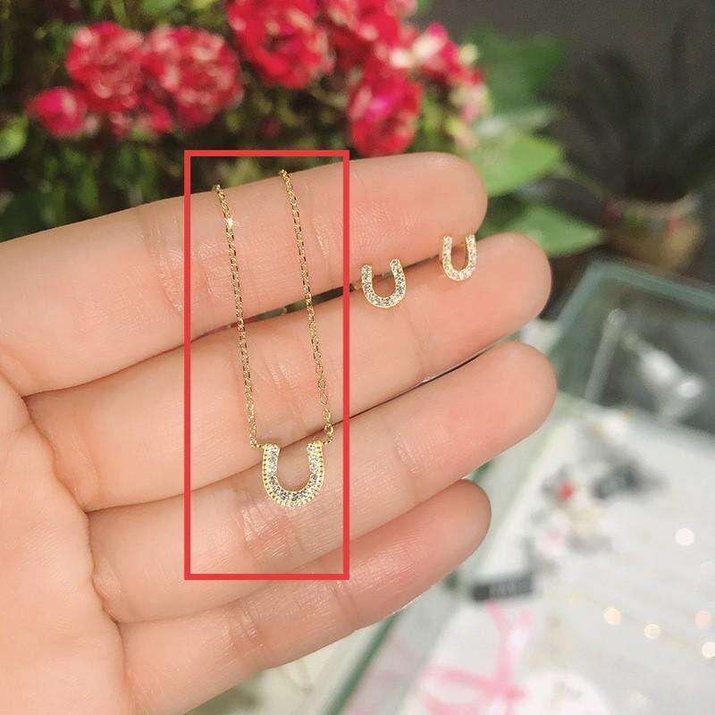 New Designer Lucky Jewelry Horseshoe for Women U-Shaped Simple Inlaid Zircon Necklace Collarbone Sweater Chain Ins