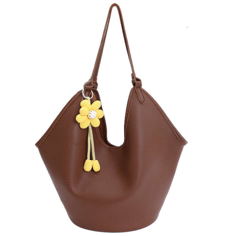 Autumn Casual Large Capacity Bucket for Women 2025 New Versatile Shoulder Soft Leather Commuter Tote Bag