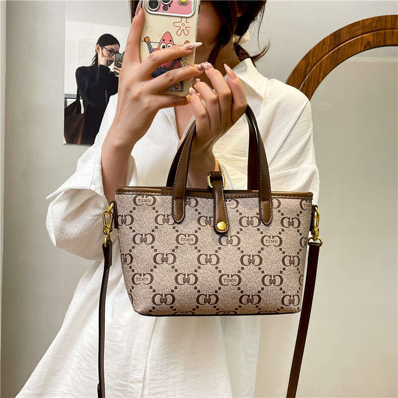 New Fashionable 2025 Elegant Large Capacity Women's Handbag Printed Commuter Shoulder Tote Bag