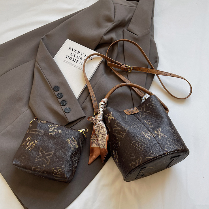 Vintage Light Luxury Women's Letter Bucket Bag Handbag Free Shipping Designer Fashion New Mother And Daughter Bag Versatile Single Shoulder Cross