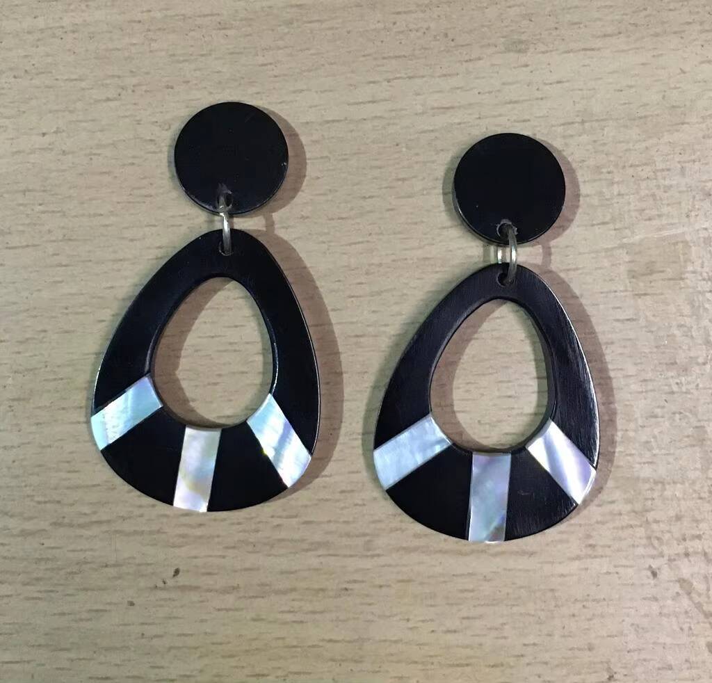 Design Handmade Luxurious Colorful Resin Fashion Earrings for Indian Women