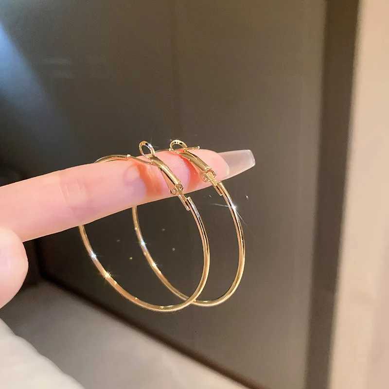 4cm 5cm 6cm Big Round Hoop Earrings for Women Gold Silver Color Exaggerated Smooth Metal Rock Simple Personality Jewelry Earrings XJ250814