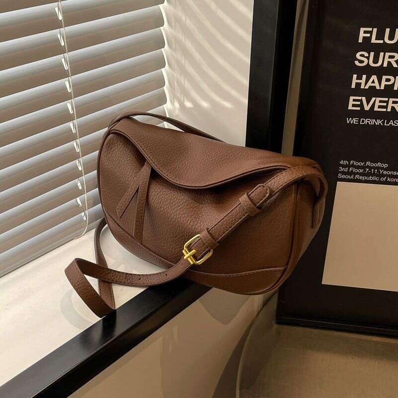 Female Crossbody Casual Small Sports Shoulder Class Commuter Dumpling Bag