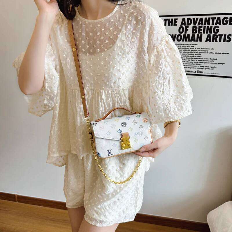 Hot Selling Stylish Vintage Leather Tote Bag Women's High-End Minimalist Crossbody Solid Color Square Satchel Designer Bags