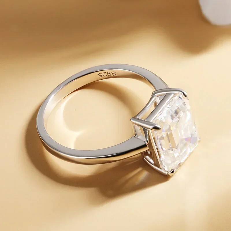 NKHOG 4CT Emerald Cut Moissanite Ring S925 Sterling Silver Solitaire Lab Diamond Wedding Band Rings Gift Jewelry GRA Certificate