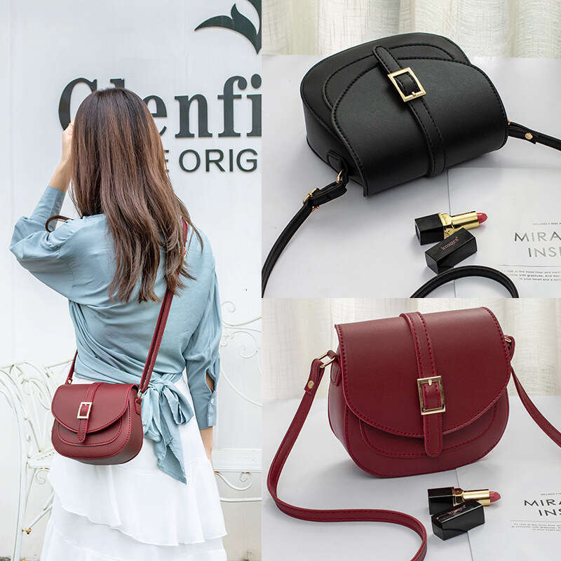 2025 New Korean And Japanese Fashion Versatile Semi-Fixed Saddle Belt Style Single Shoulder Crossbody Women's Bag Trend