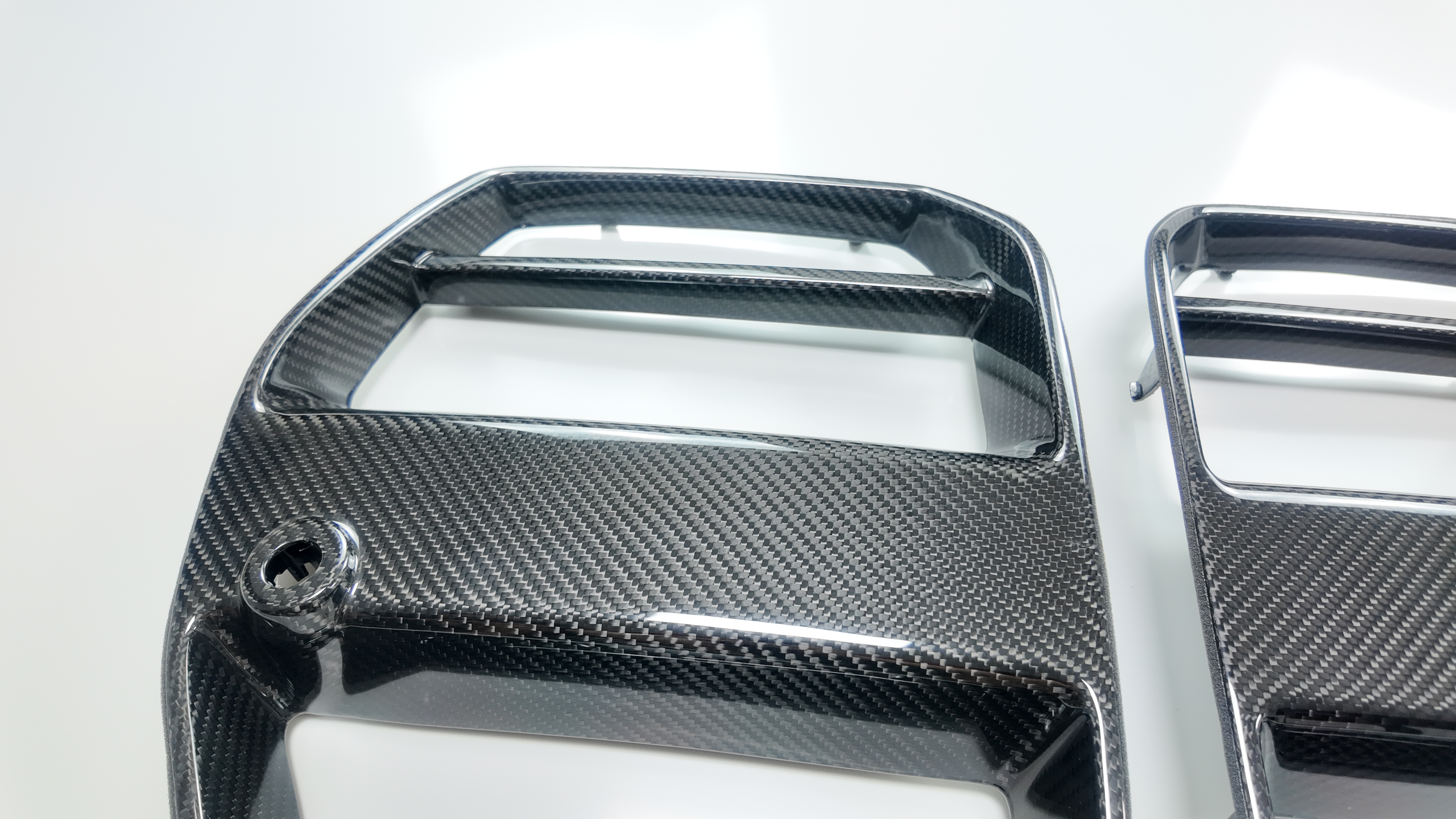 For BMW M3 M4 G80 G82 G83 ST Style High quality Dry Carbon Fiber Car Front Bumper Air Intake Grills Air Intake Gri