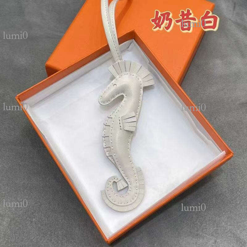 H Brand Little Seahorse Handmade Leather Car Ornament Keychain Evelyn Basket Bag Pendant Fashion