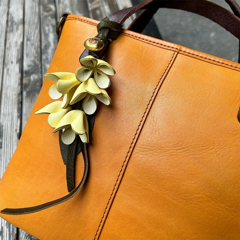 Handmade Genuine Leather Flower Bag Pendant Exquisite Osmanthus Tulip Keychain Original Fashion Bag Pendant 250813