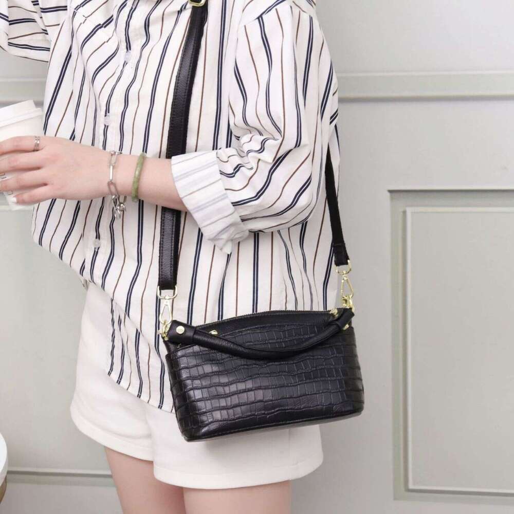 Hot Selling New Top Layer Cowhide Women's Single Shoulder Crossbody Shell Bag Fashionable Large Capacity Design Designer Bags