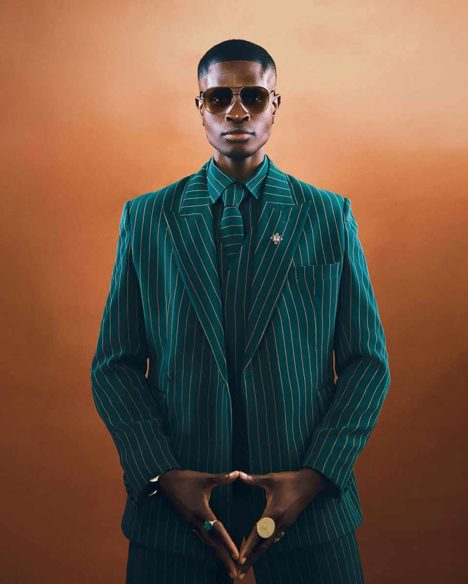 Green Striped 3 Pieces Customized Men Suits Peaked Lapel Wedding Tuxedos Jacket Blazers Classic Slim Evening Party Show Wear