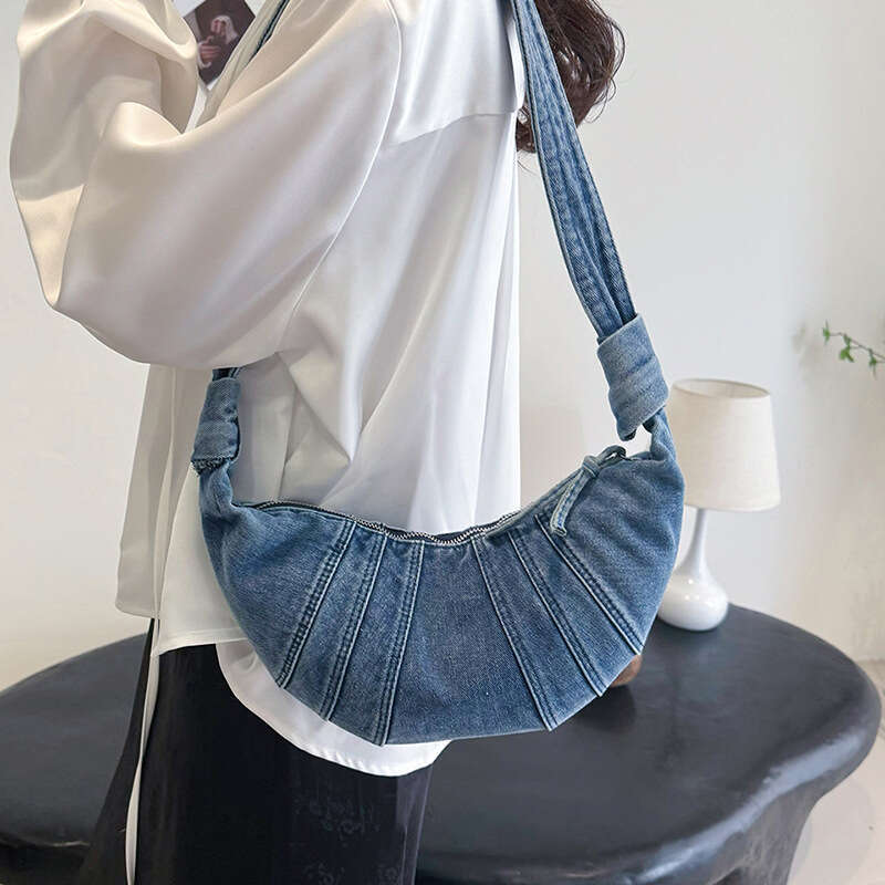 New Fashion Niche Denim Baguette Casual Wide Strap Single Shoulder Trendy Bags Designer Women Versatile Crossbody Dumpling Bag