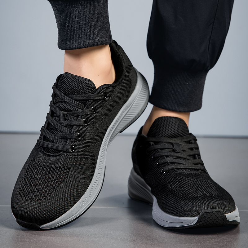 2025 New lightweight mesh sports for men, anti-slip soft sole leisure walking shoes