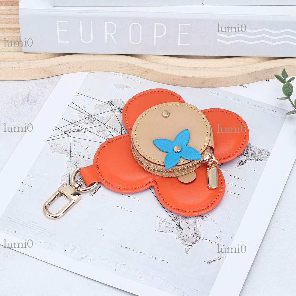 Genuine Leather Fashion Women's Pendant 2025 New Charm Cowhide Niche Design Sunflower Small Bag