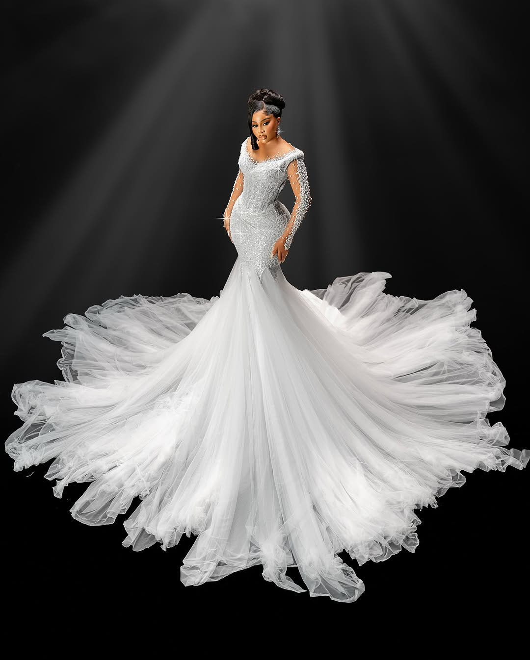 Fashion Mermaid Wedding Dress Sheer Neck Long Sleeves Bridal Gowns Sequins Pearls Sweep Train Dresses Custom Made vestidos de novia