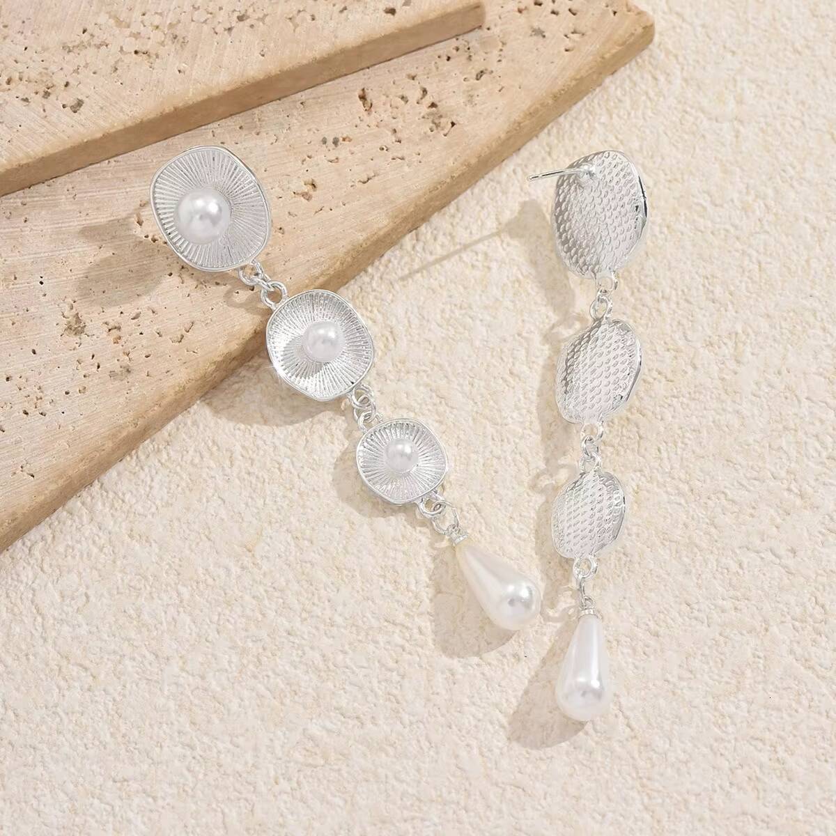 bohemian Earrings for Women New Water Drop Design Exaggerated Personality Imitation Pearl fashion