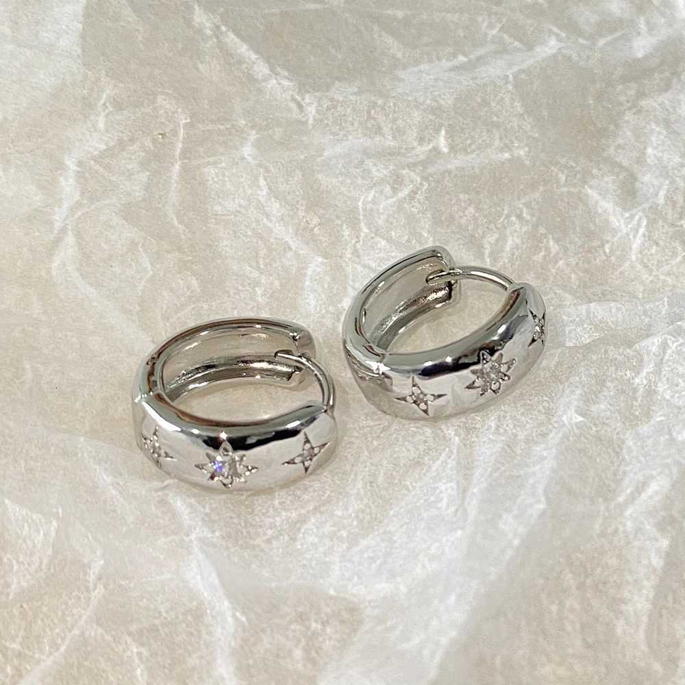 Sun Star Zircon Hoop Earrings for Women Stainless Steel Girls Metal Sun Rhinestone Ear Buckle Punk Elegant Jewelry XJ250814