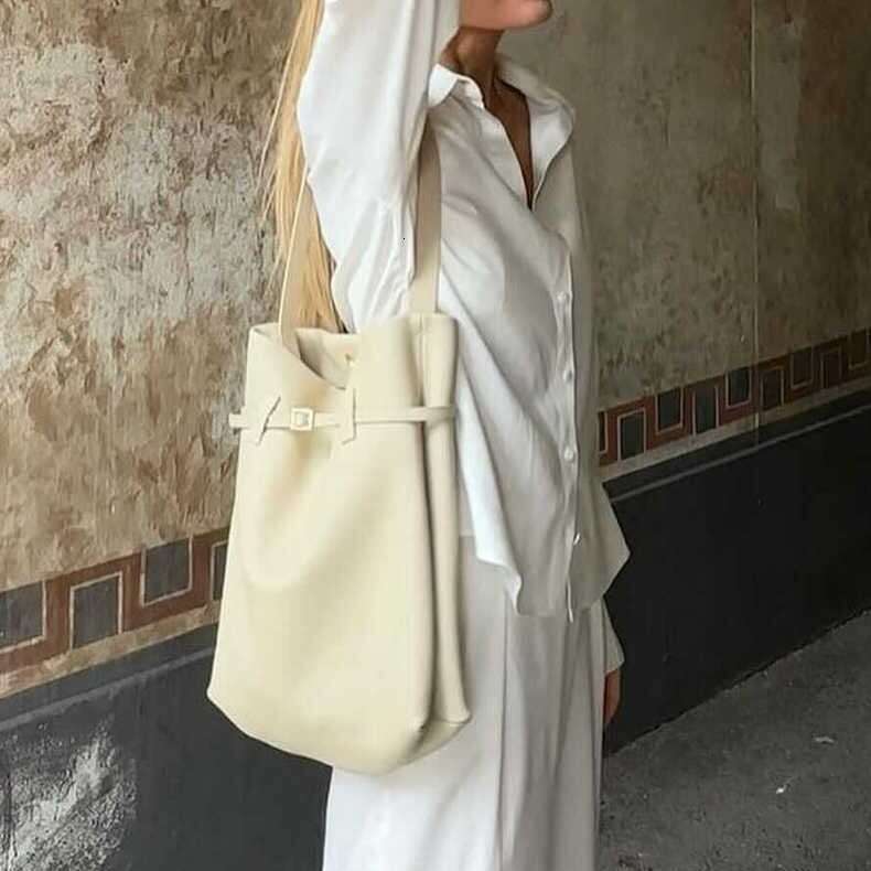 Designer Bag Tote Bag Shoulder Bag New Trendy Fashion Versatile Suede Casual Commuter Design Handbag Shoulder Bag