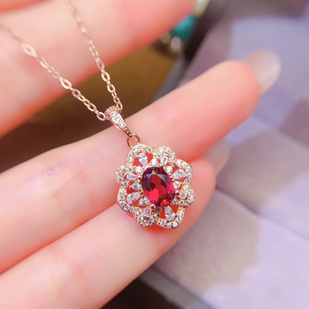 Vintage style natural garnet pendant for party 5mm*7mm 0.7ct VVS grade genuine pyrope garnet 925 silver necklace pendant