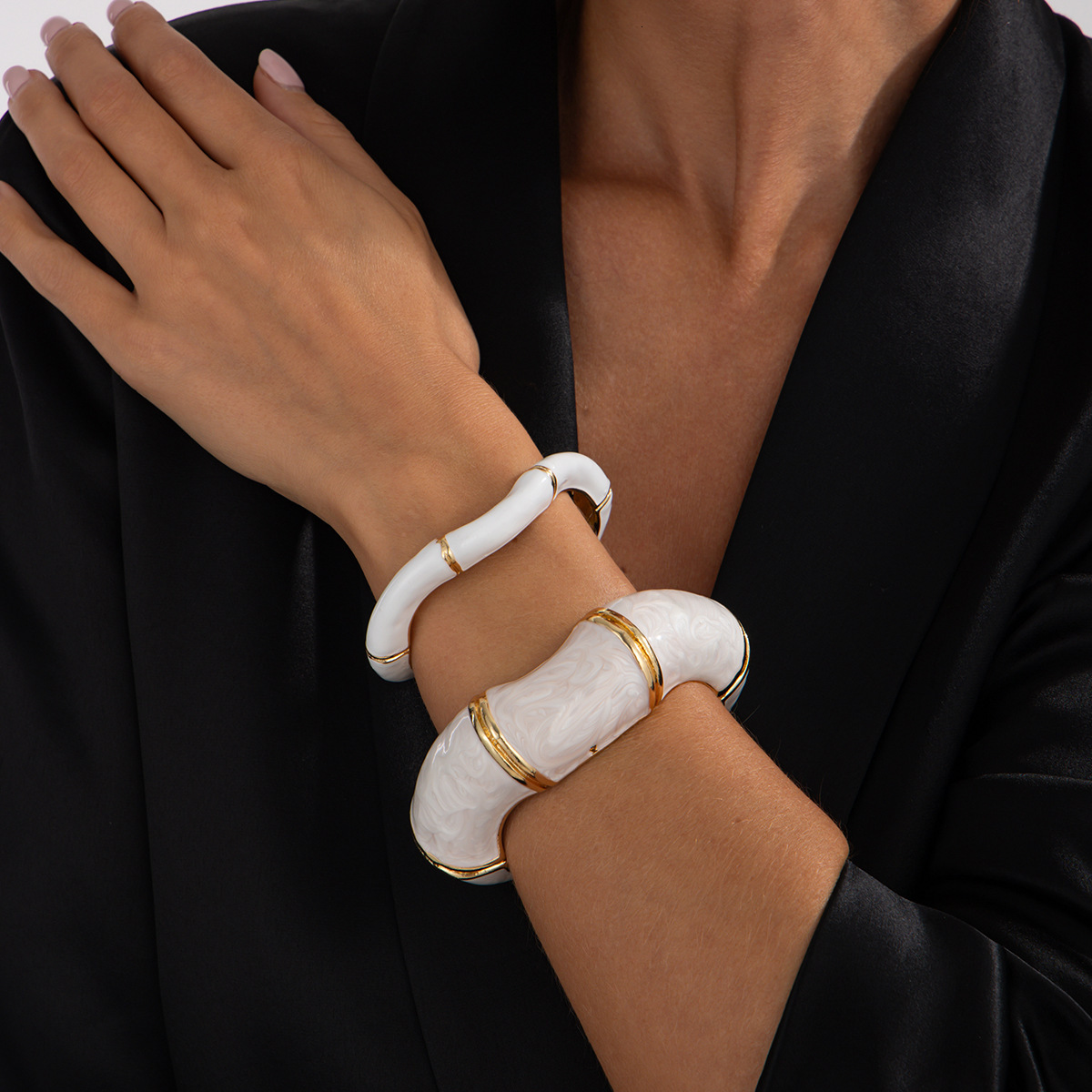 Jewelry Enamel Drip Oil Open Light Wave Bamboo Section Layered Alloy Bracelet for Women ddmymoon