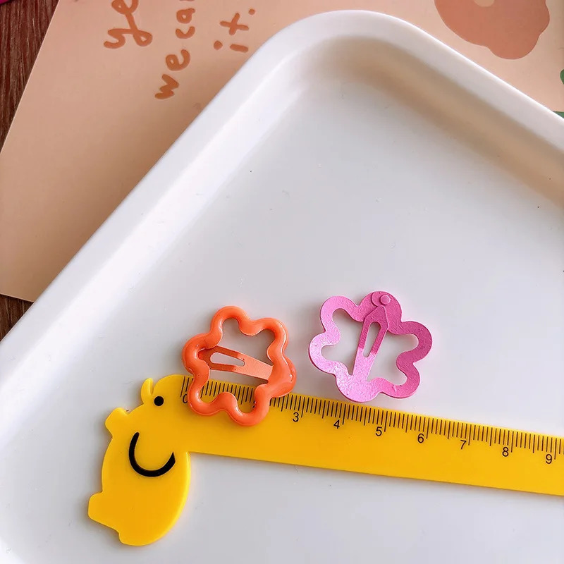 10/20pc Colorful Basic Snap Baby Hair Clips Girls Spring Sunmmer Color Heart Hairpins Star BB Barrette Kid Girls Metal Hairpins 250812