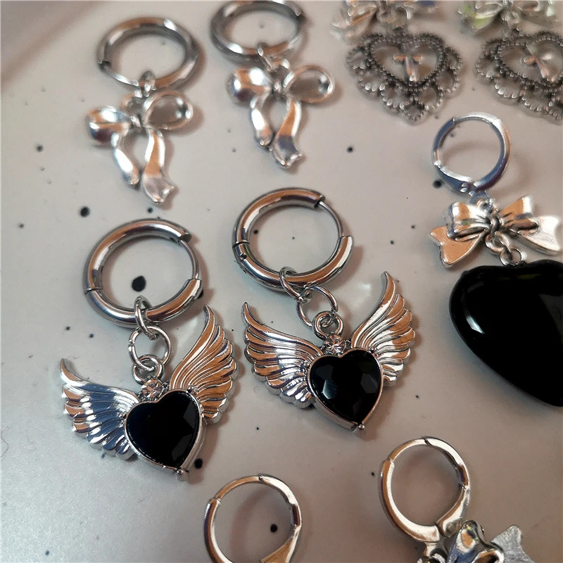 Goth Vintage Cute Bowknot Pink Strawberry Heart Star Pendant Earrings Egirl Gothic 2000s Y2K EMO Rave Jewelry Scene Accessories 250812