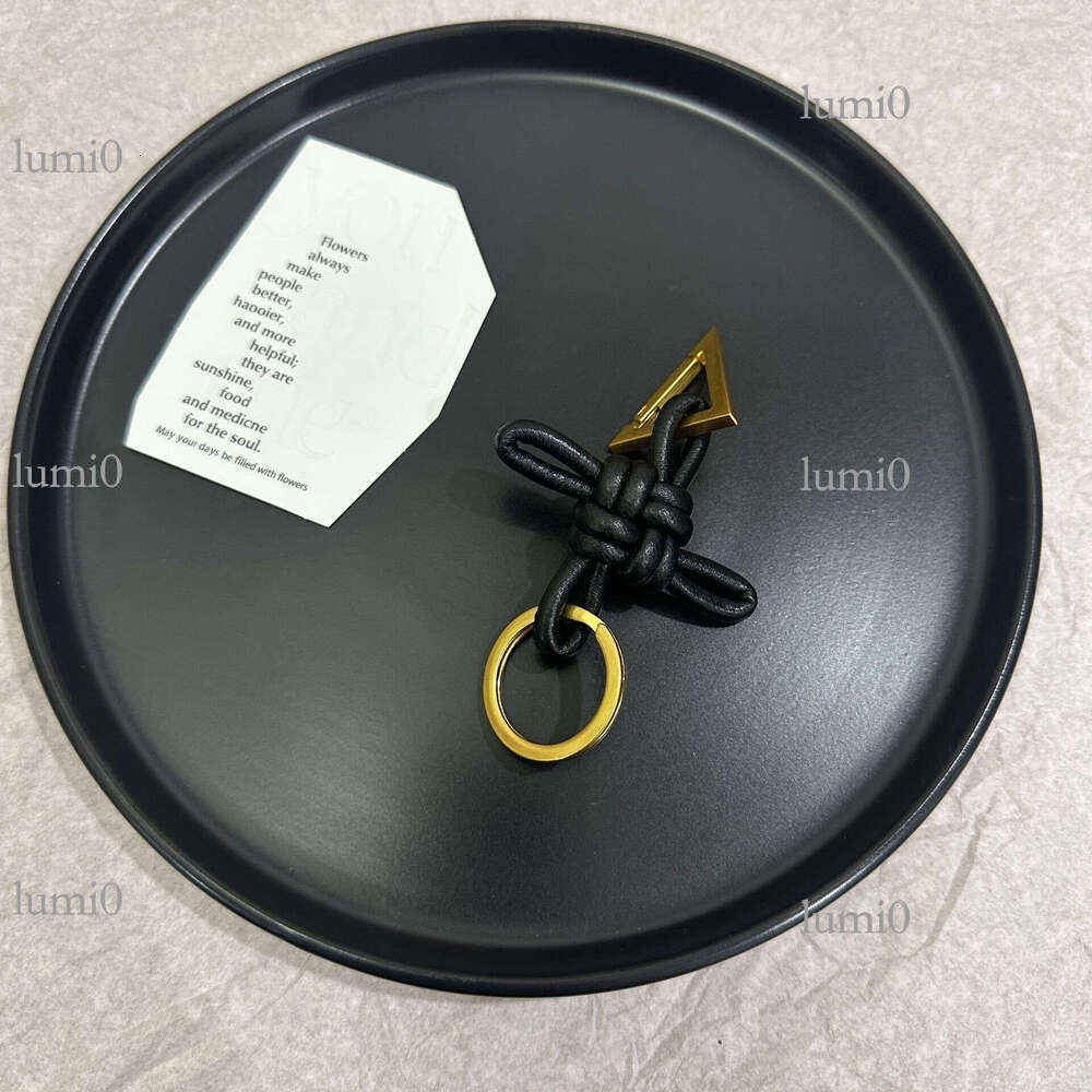 Hot Selling B Brand Same Style Chinese Knot Sheepskin Woven Car Keychain 2025 New Genuine Leather Pendant