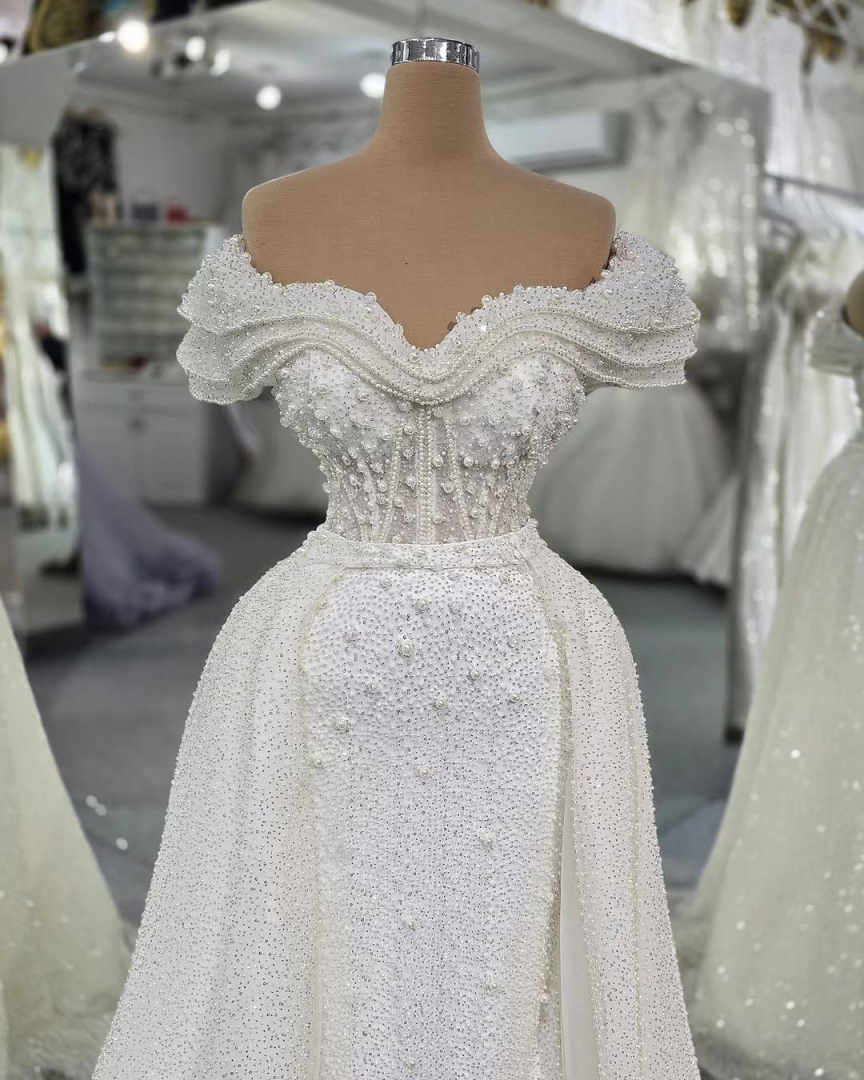 Vintage A Line Women Wedding Dress Sweetheart Neck Off Shoulder Sleeveless Bridal Gowns Sequins Beaded Detachable Train Dress Customized vestidos de n